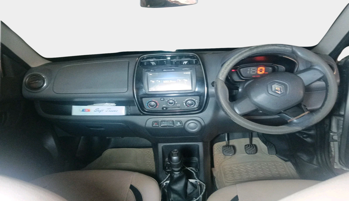 2016 Renault Kwid RXT 1.0, Petrol, Manual, 1,66,728 km, interior