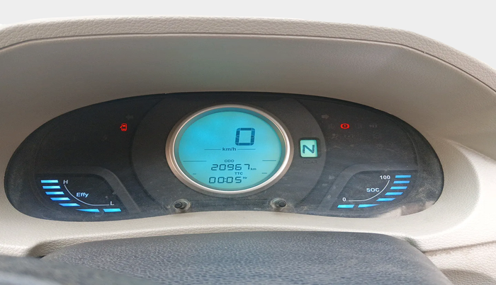 2018 Mahindra E VERITO C2, Electric, Automatic, 20,967 km, interior