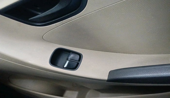 2015 Hyundai Eon ERA +, Petrol, Manual, 47,359 km, interior