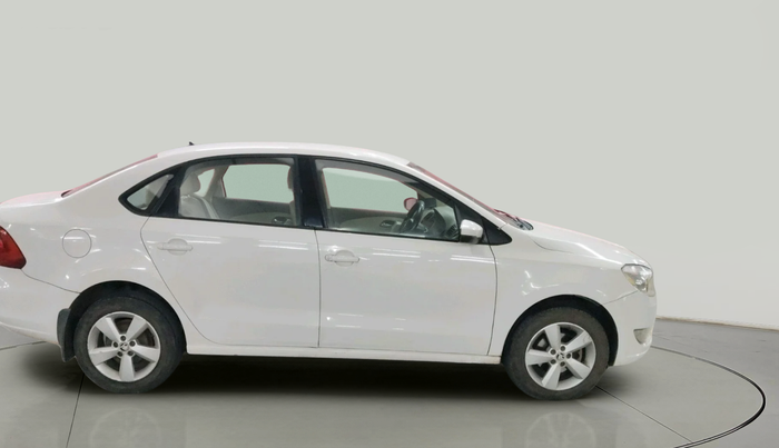 2016 Skoda Rapid 1.5 TDI CR ELEGANCE, Diesel, Manual, 2,88,672 km, exterior