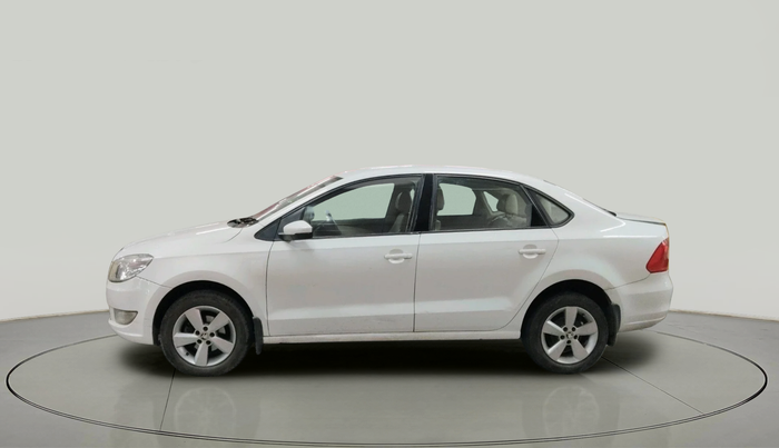 2016 Skoda Rapid 1.5 TDI CR ELEGANCE, Diesel, Manual, 2,88,672 km, exterior