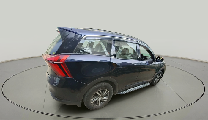 2022 Mahindra XUV700 AX 5 P AT 5 STR, Petrol, Automatic, 47,623 km, exterior