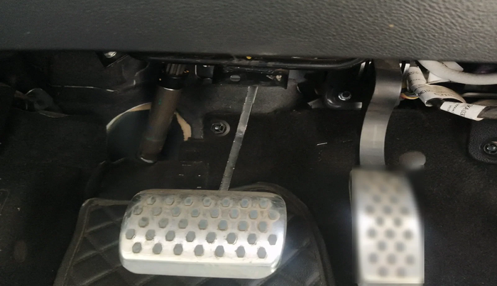 2022 Mahindra XUV700 AX 5 P AT 5 STR, Petrol, Automatic, 47,623 km, interior