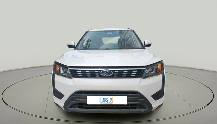 2019 Mahindra XUV300 W6 1.5 DIESEL, Diesel, Manual, 62,388 km, exterior