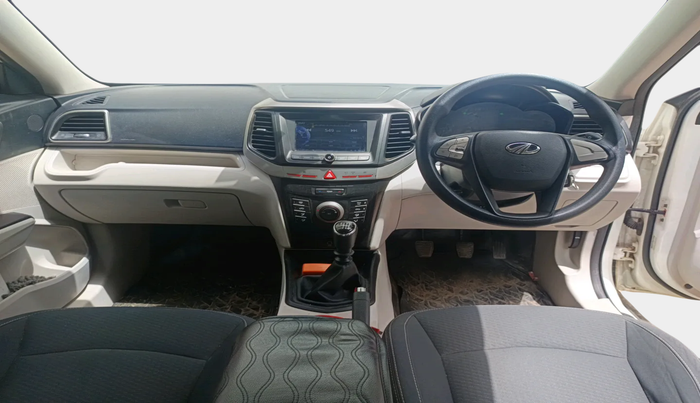 2019 Mahindra XUV300 W6 1.5 DIESEL, Diesel, Manual, 62,388 km, interior
