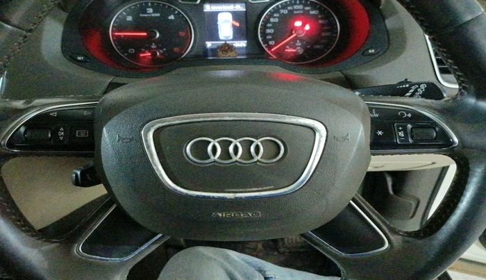 2013 Audi Q3 2.0 TDI QUATTRO, Diesel, Automatic, 1,24,450 km, interior