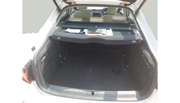 2016 Skoda Superb L&K 1.8 TSI AT, Petrol, Automatic, 1,08,355 km, exterior