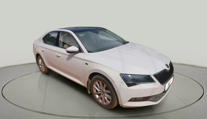 2016 Skoda Superb L&K 1.8 TSI AT, Petrol, Automatic, 1,08,355 km, exterior