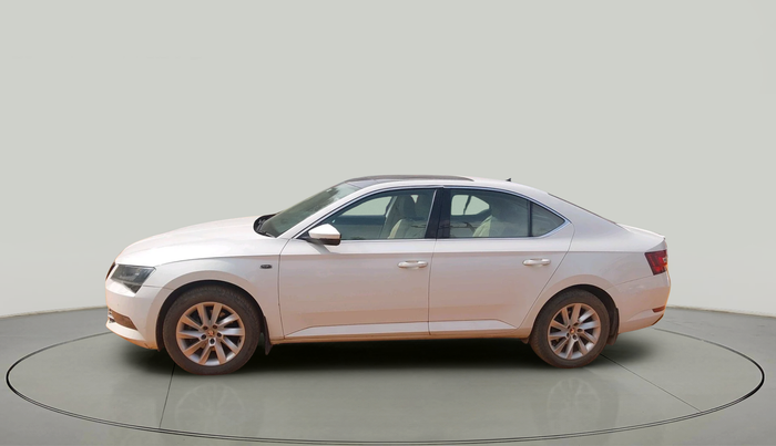 2016 Skoda Superb L&K 1.8 TSI AT, Petrol, Automatic, 1,08,355 km, exterior