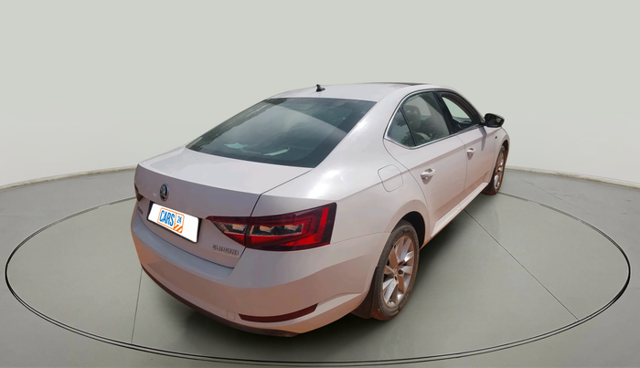 2016 Skoda Superb L&K 1.8 TSI AT, Petrol, Automatic, 1,08,355 km, exterior