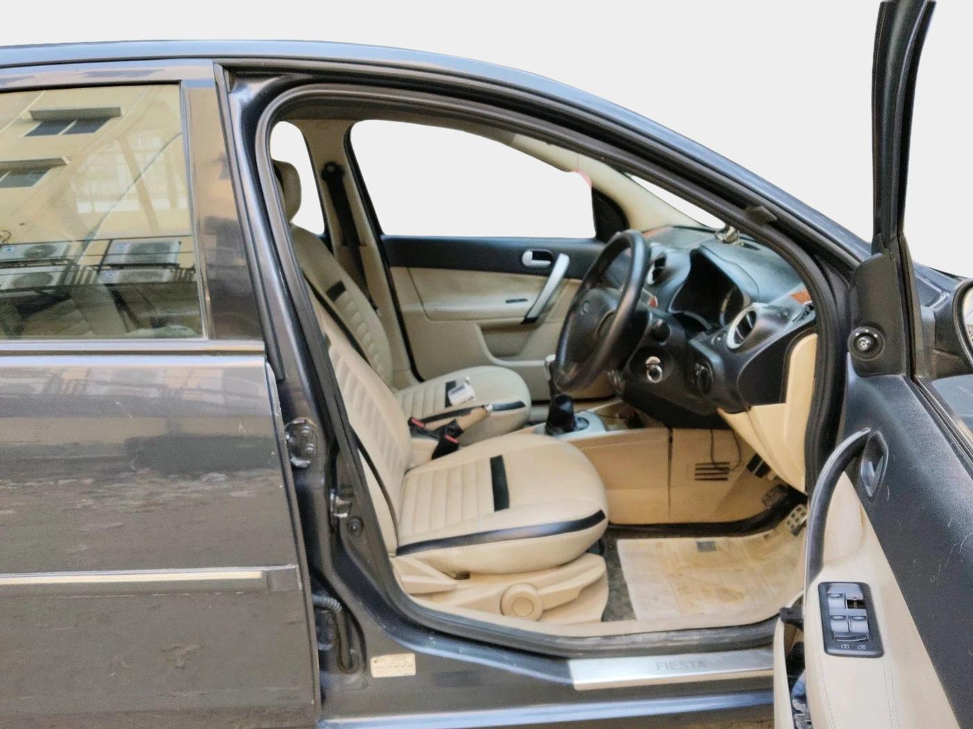 2012 Ford Classic 1.4 TITANIUM DIESEL, Diesel, Manual, 1,05,314 km, interior