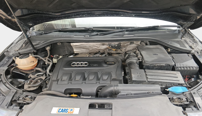 2013 Audi Q3 2.0 QUATTRO TDI AT, Diesel, Automatic, 1,08,335 km, exterior