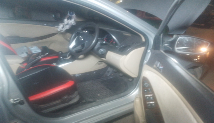 2014 Hyundai Verna FLUIDIC 1.6 VTVT SX, Petrol, Manual, 63,200 km, interior