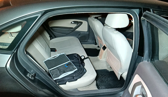 2013 Volkswagen Vento HIGHLINE DIESEL 1.6, Diesel, Manual, 2,42,299 km, interior