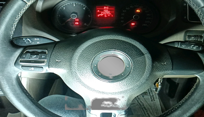 2013 Volkswagen Vento HIGHLINE DIESEL 1.6, Diesel, Manual, 2,42,299 km, interior