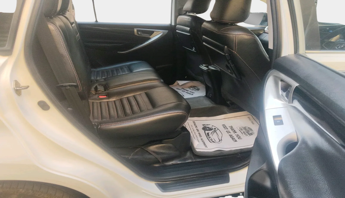 2017 Toyota Innova Crysta 2.4 VX 8 STR, Diesel, Manual, 89,049 km, interior