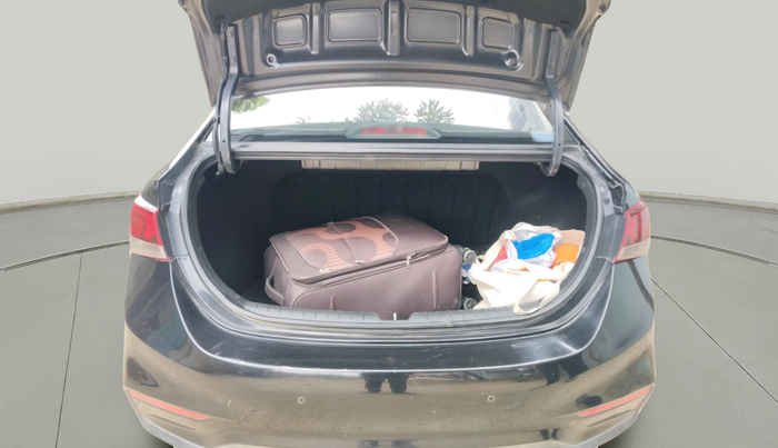 2018 Hyundai Verna 1.6 VTVT SX (O) AT, Petrol, Automatic, 1,38,942 km, exterior