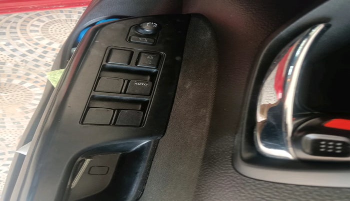 2015 Maruti Swift ZXI, Petrol, Manual, 81,476 km, interior