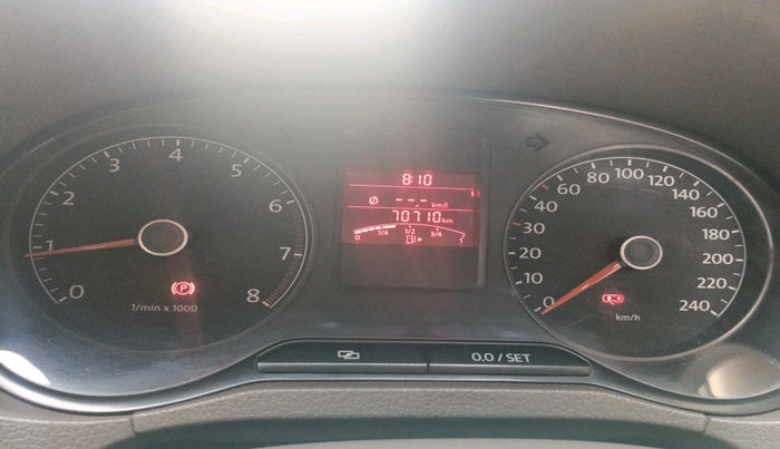 2012 Volkswagen Vento HIGHLINE 1.6 MPI, Petrol, Manual, 70,710 km, interior