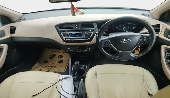 2014 Hyundai i20 SPORTZ 1.2, Petrol, Manual, 1,05,979 km, interior