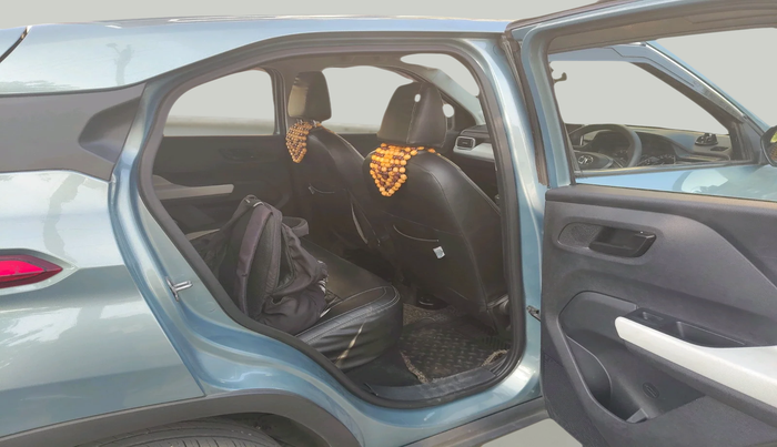 2022 Tata PUNCH ACCOMPLISHED MT, Petrol, Manual, 31,653 km, interior