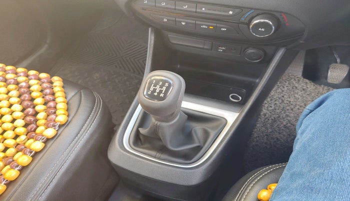 2022 Tata PUNCH ACCOMPLISHED MT, Petrol, Manual, 31,653 km, interior