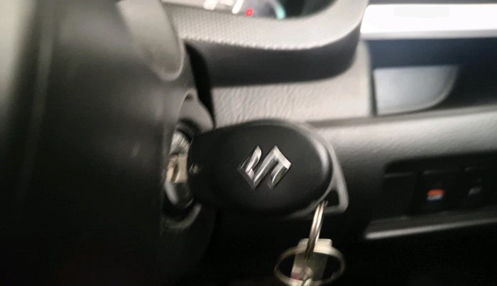 2014 Maruti Swift VXI, Petrol, Manual, 1,21,492 km, interior