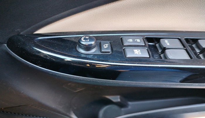 2022 Toyota Glanza G AMT, Petrol, Automatic, 22,355 km, interior