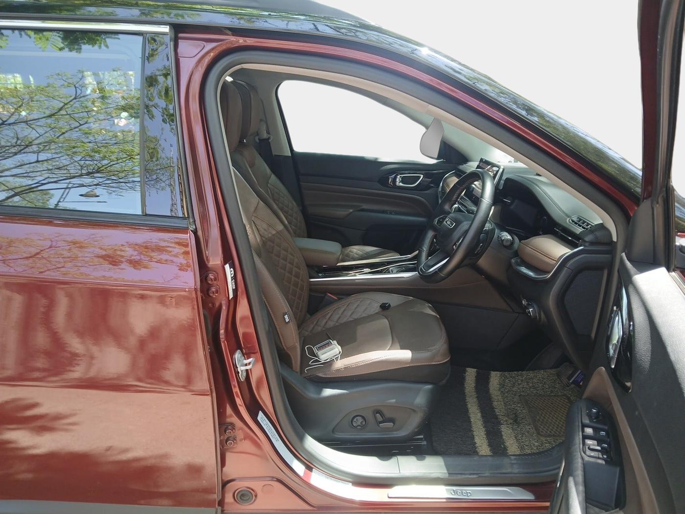 2022 Jeep MERIDIAN LIMITED (O) 4X2 AT, Diesel, Automatic, 21,800 km, interior