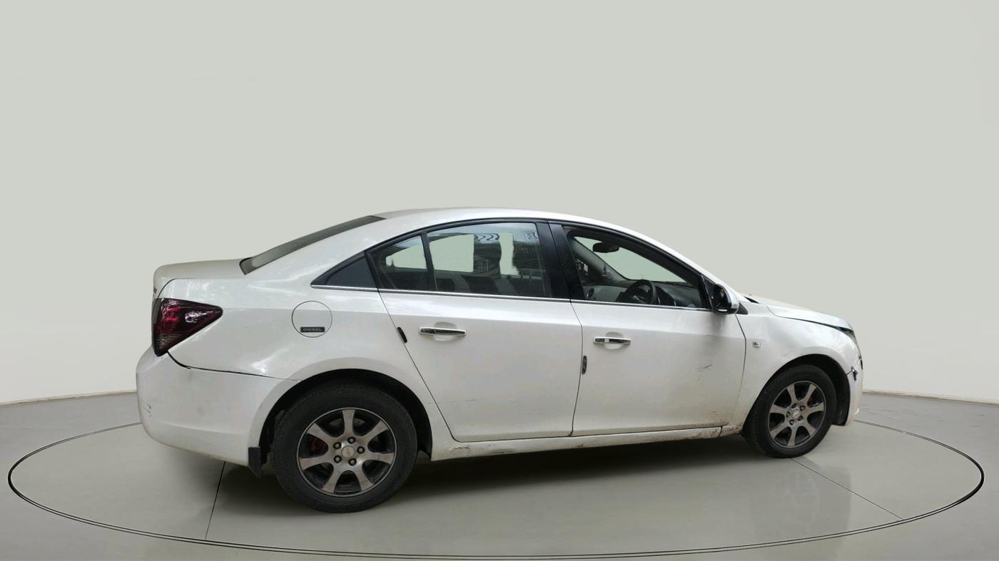2012 Chevrolet Cruze LT, Diesel, Manual, 81,936 km, exterior