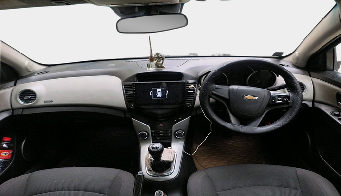 2012 Chevrolet Cruze LT, Diesel, Manual, 81,936 km, interior