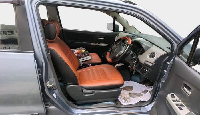 2011 Maruti Wagon R 1.0 VXI, Petrol, Manual, 2,10,385 km, interior