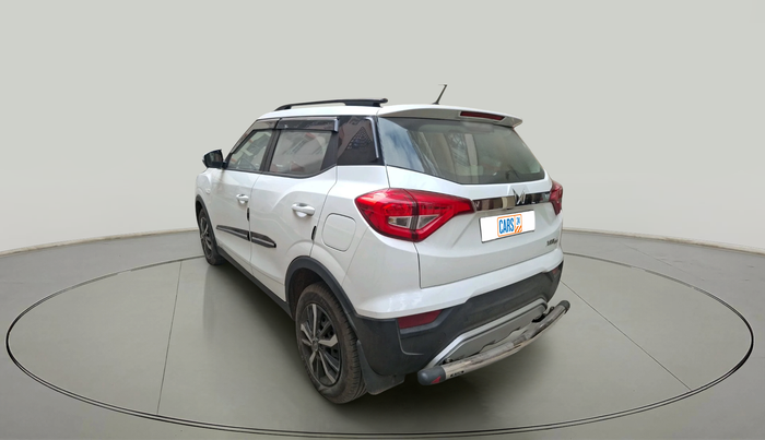 2023 Mahindra XUV300 W6 1.2 PETROL, Petrol, Manual, 13,525 km, exterior