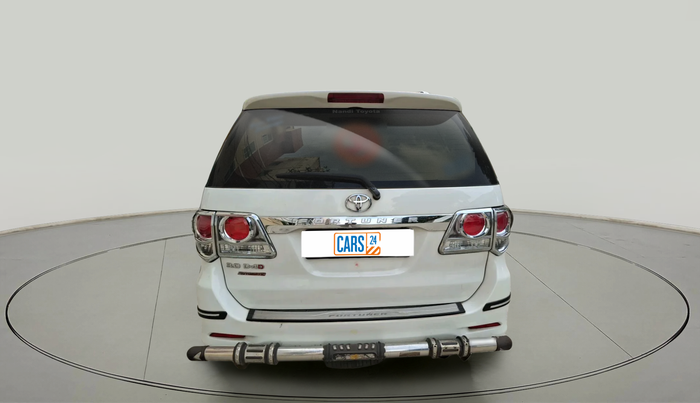 2013 Toyota Fortuner 3.0 4X2 AT, Diesel, Automatic, 1,19,575 km, exterior