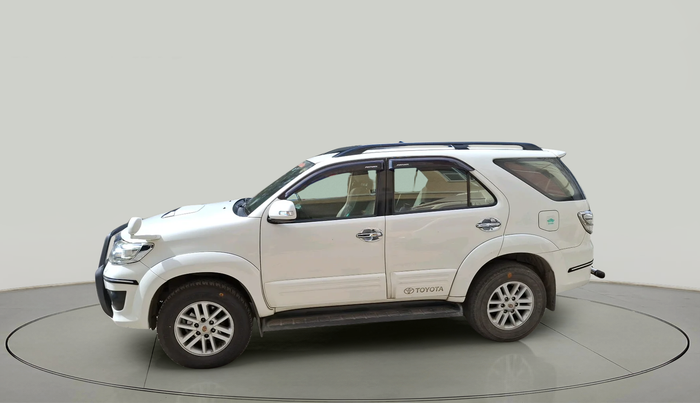 2013 Toyota Fortuner 3.0 4X2 AT, Diesel, Automatic, 1,19,575 km, exterior