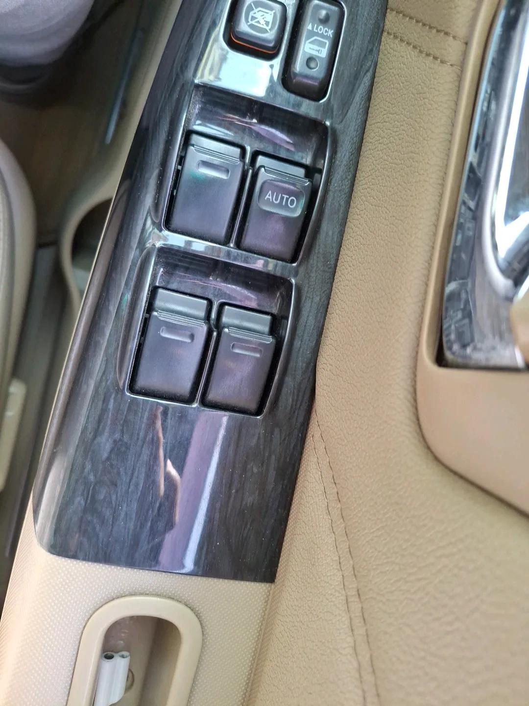 2013 Toyota Fortuner 3.0 4X2 AT, Diesel, Automatic, 1,19,575 km, interior