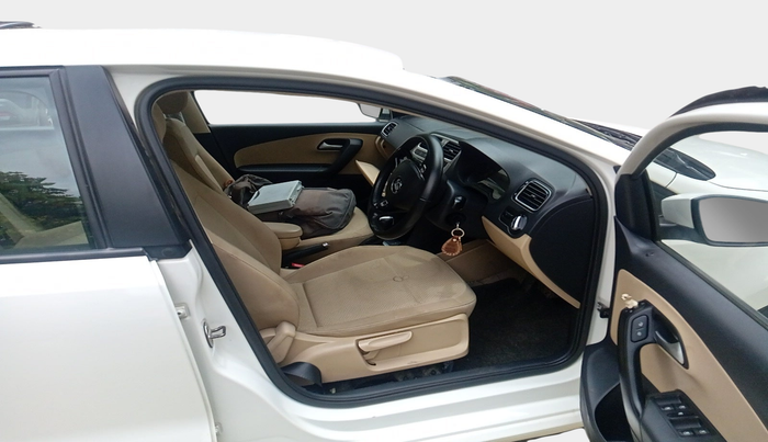 2017 Volkswagen Ameo HIGHLINE DSG 1.5 DIESEL , Diesel, Automatic, 33,468 km, interior