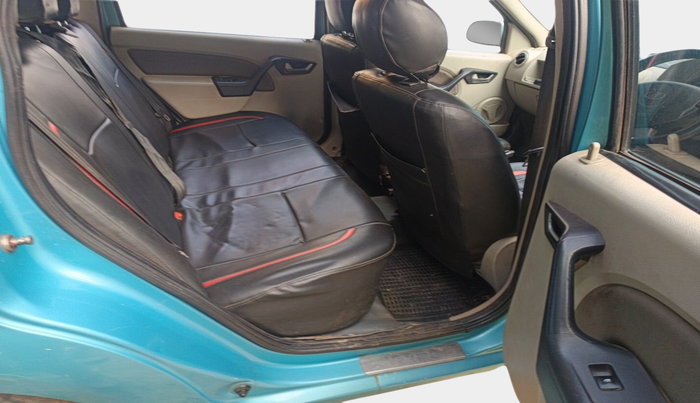 2014 Mahindra Verito Vibe CS 1.5 D6, Diesel, Manual, 2,12,385 km, interior
