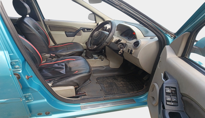 2014 Mahindra Verito Vibe CS 1.5 D6, Diesel, Manual, 2,12,385 km, interior
