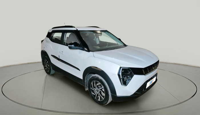 2024 Mahindra XUV 3XO AX5 1.2 L TCMPFI AT, Petrol, Automatic, 7,769 km, exterior