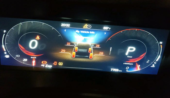 2024 Mahindra XUV 3XO AX5 1.2 L TCMPFI AT, Petrol, Automatic, 7,769 km, interior