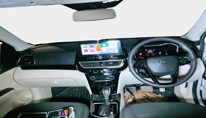 2024 Mahindra XUV 3XO AX5 1.2 L TCMPFI AT, Petrol, Automatic, 7,769 km, interior