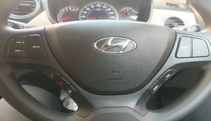 2018 Hyundai Grand i10 SPORTZ 1.2 KAPPA VTVT, Petrol, Manual, 8,223 km, interior