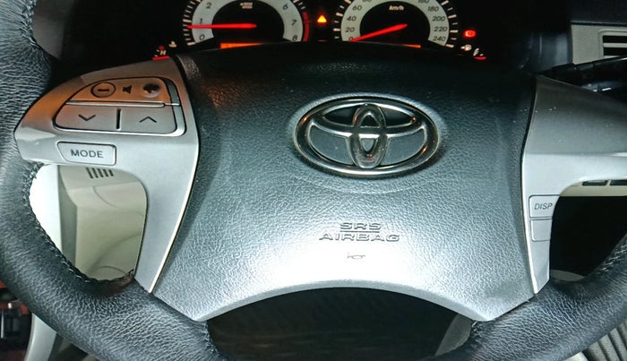 2013 Toyota Corolla Altis GL PETROL, Petrol, Manual, 1,83,823 km, interior