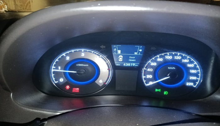 2015 Hyundai Verna FLUIDIC 1.6 CRDI S 4S, Diesel, Manual, 43,519 km, interior