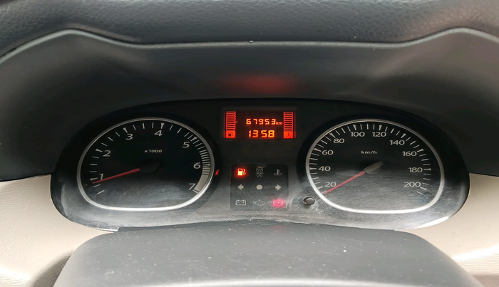 2013 Renault Duster 85 PS RXL DIESEL (OPT), Diesel, Manual, 67,953 km, interior