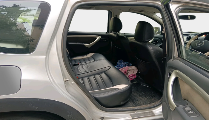 2013 Renault Duster 85 PS RXL DIESEL (OPT), Diesel, Manual, 67,953 km, interior