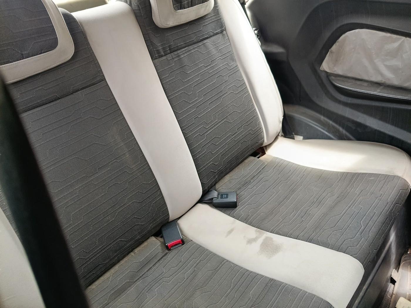 2013 Mahindra E2O T2, Electric, Automatic, 73,344 km, interior