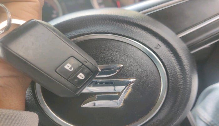 2021 Maruti Swift ZXI, Petrol, Manual, 53,301 km, interior