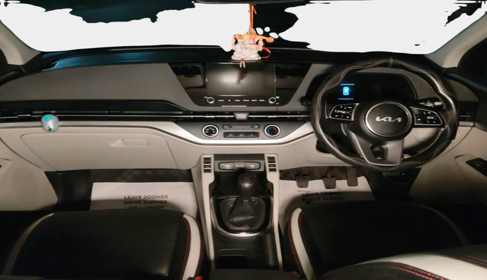 2023 KIA CARENS PRESTIGE 1.5 PETROL 7 STR, Petrol, Manual, 28,072 km, interior